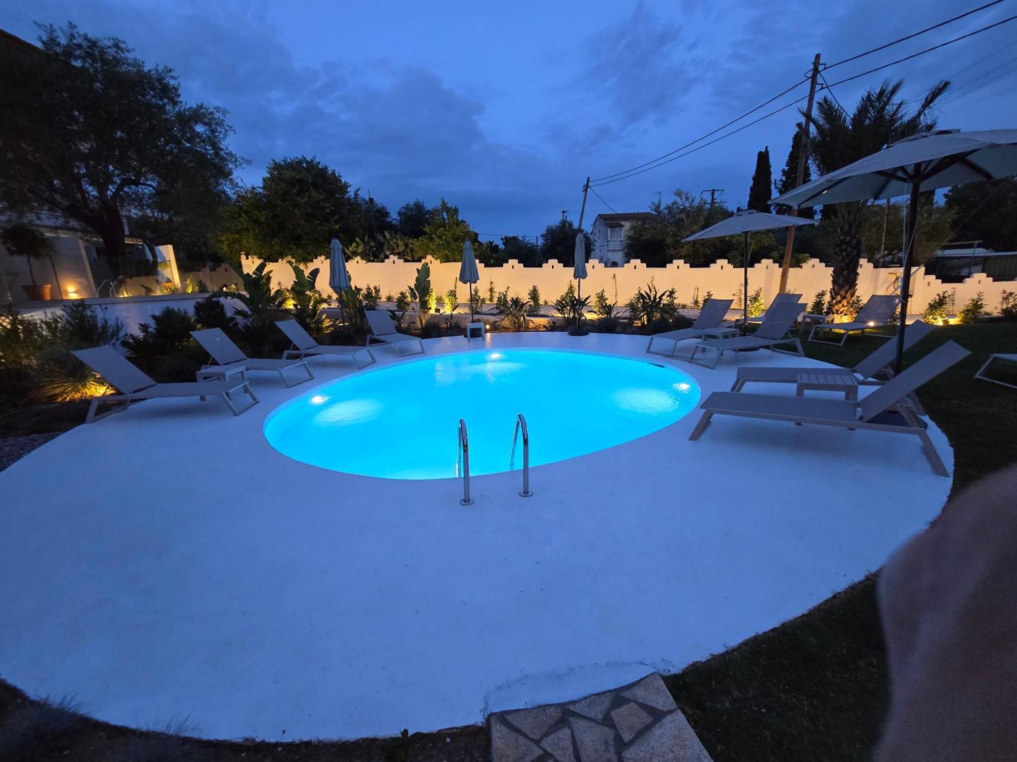 Loadstar Rooms & Suites Kontokali Buitenkant foto