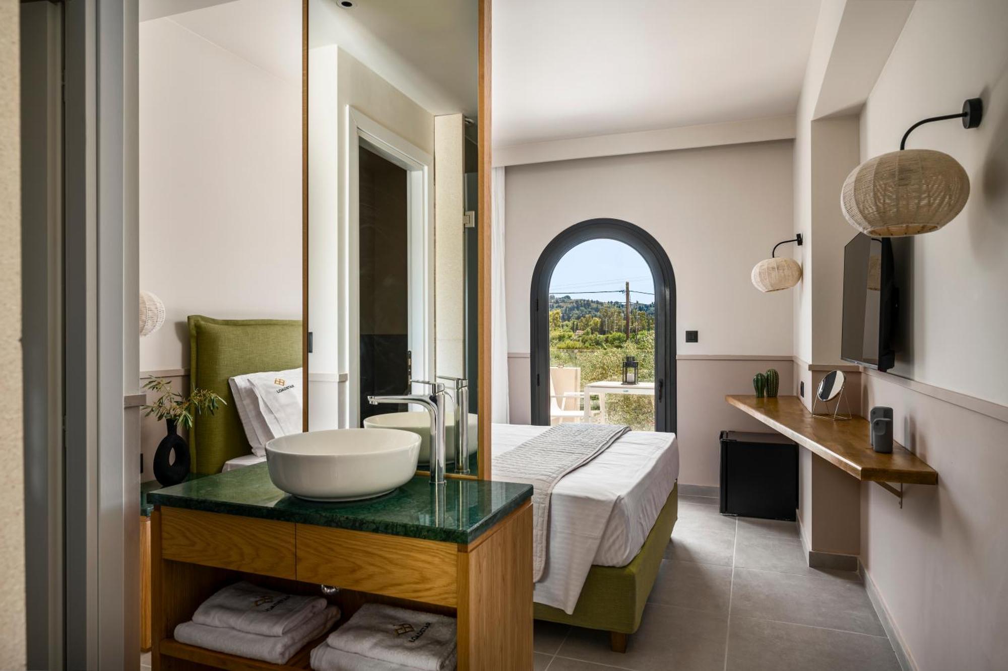 Loadstar Rooms & Suites Kontokali Buitenkant foto