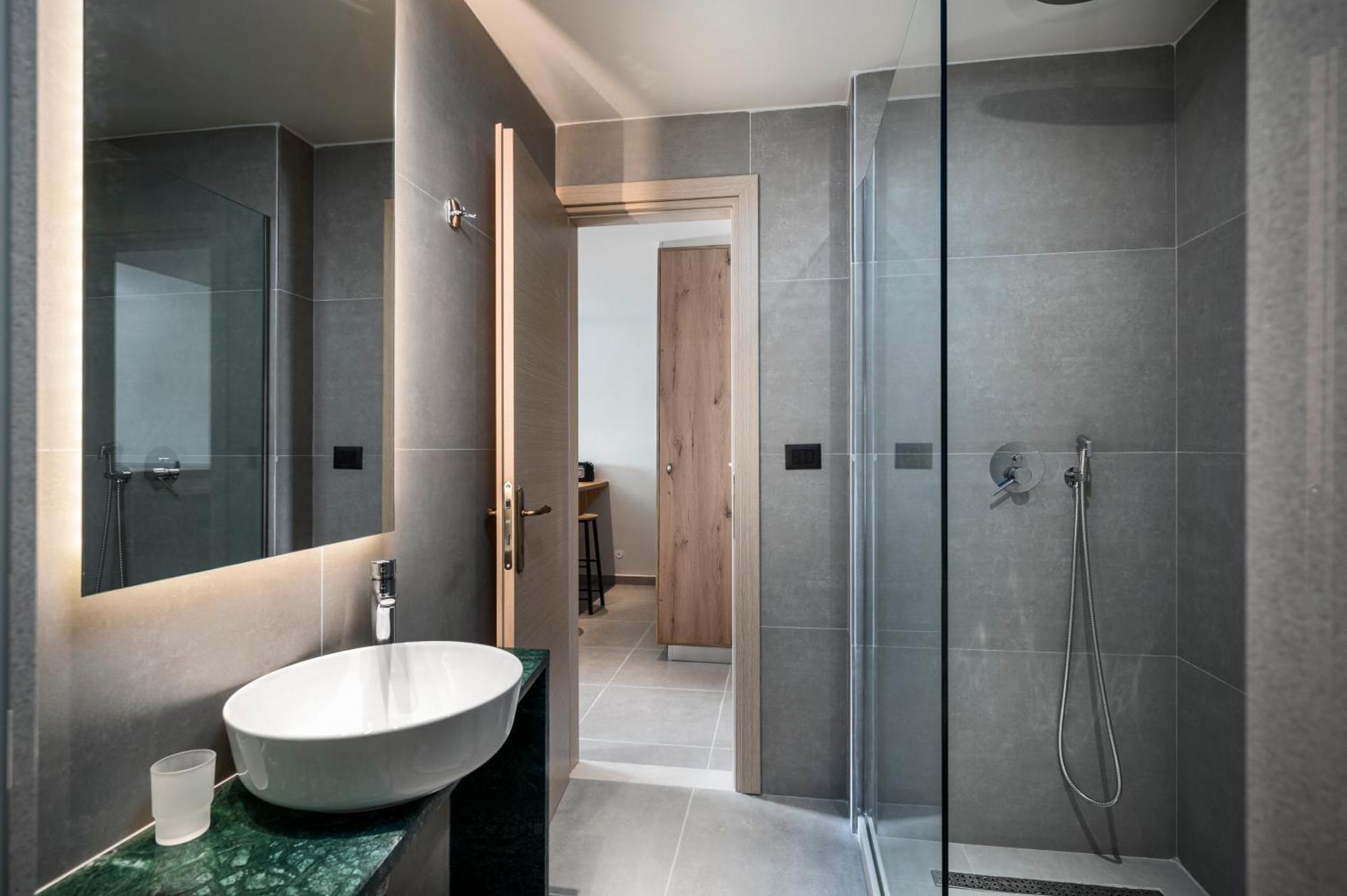 Loadstar Rooms & Suites Kontokali Buitenkant foto