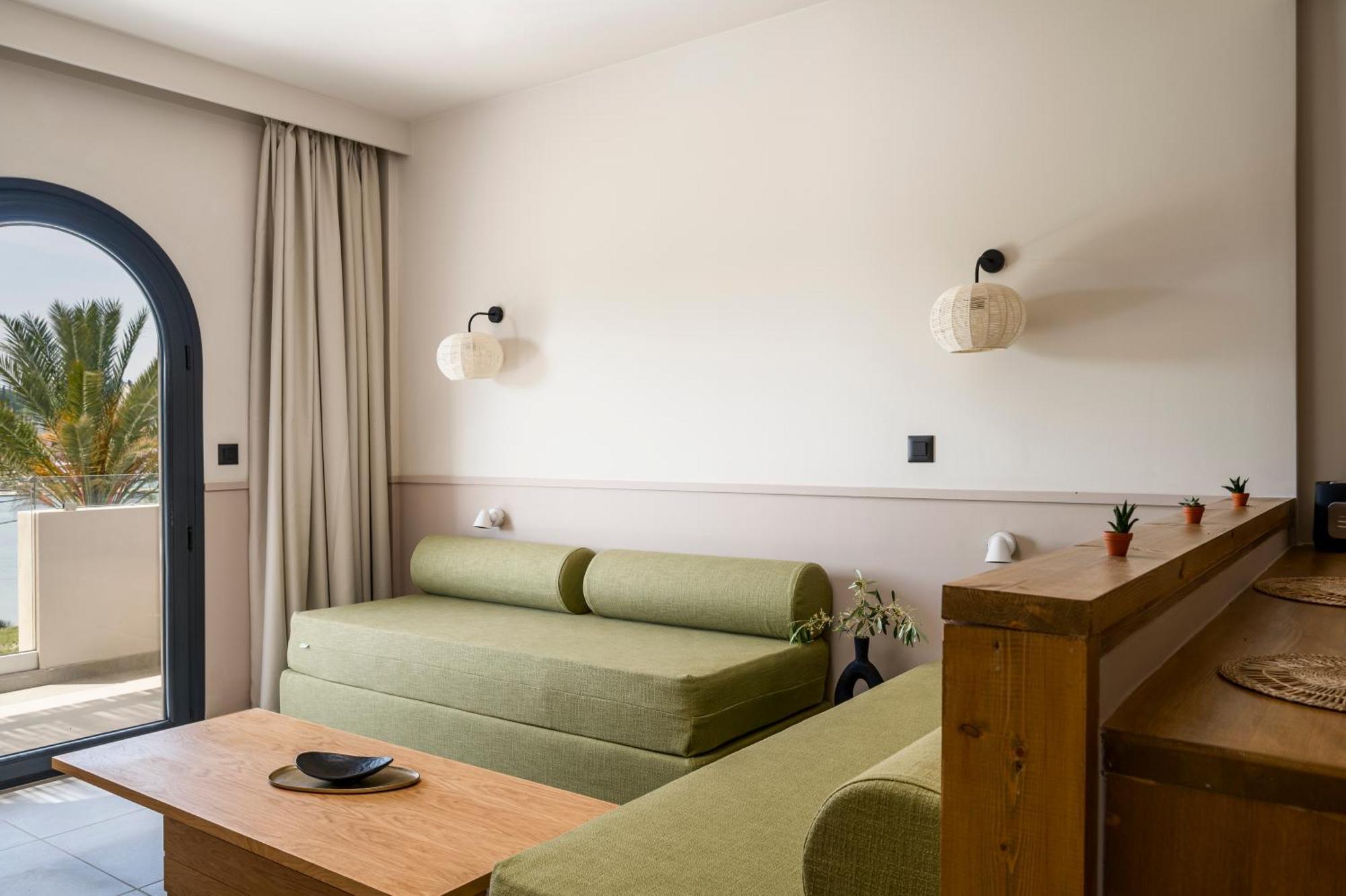 Loadstar Rooms & Suites Kontokali Buitenkant foto