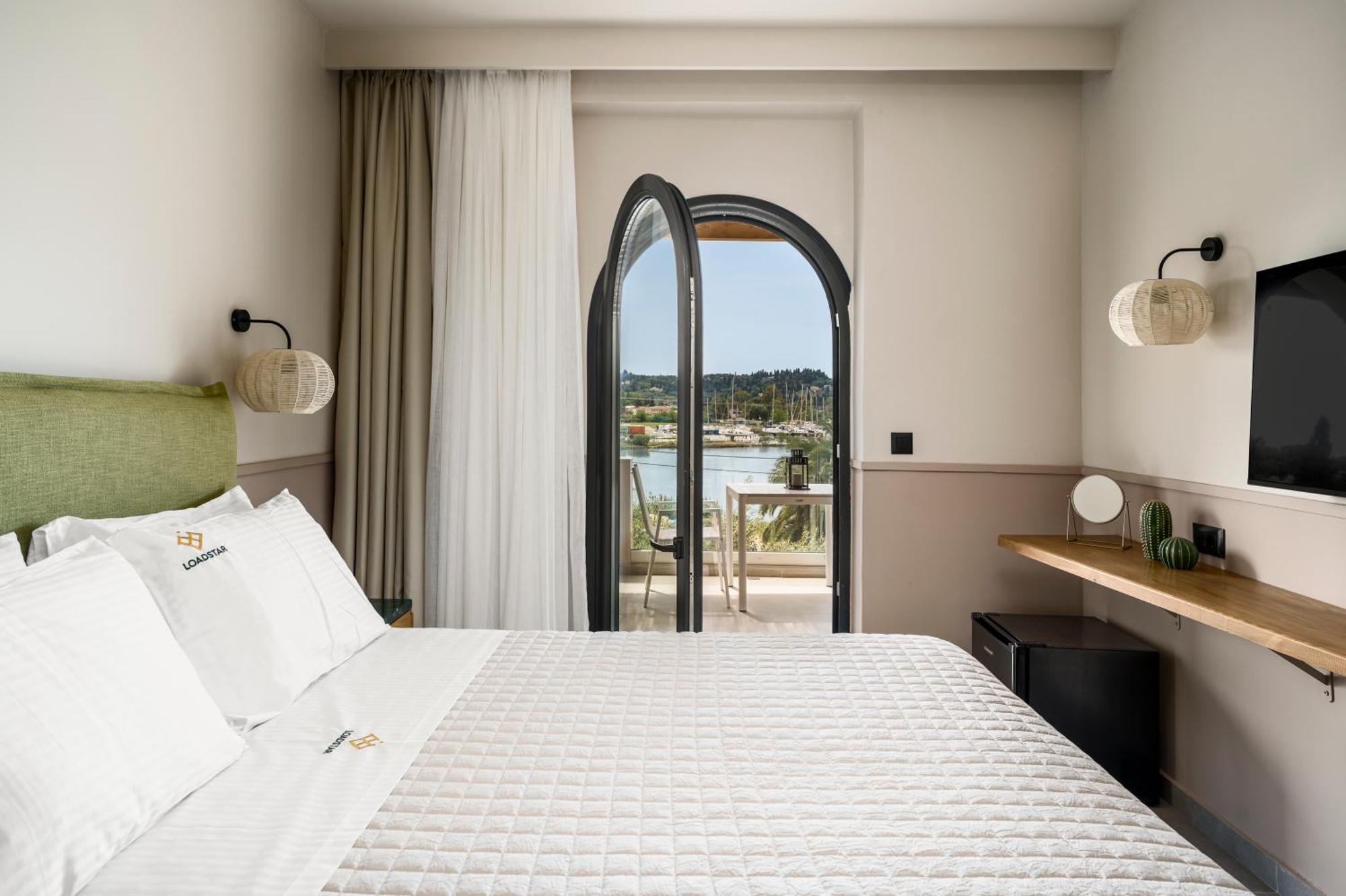 Loadstar Rooms & Suites Kontokali Buitenkant foto