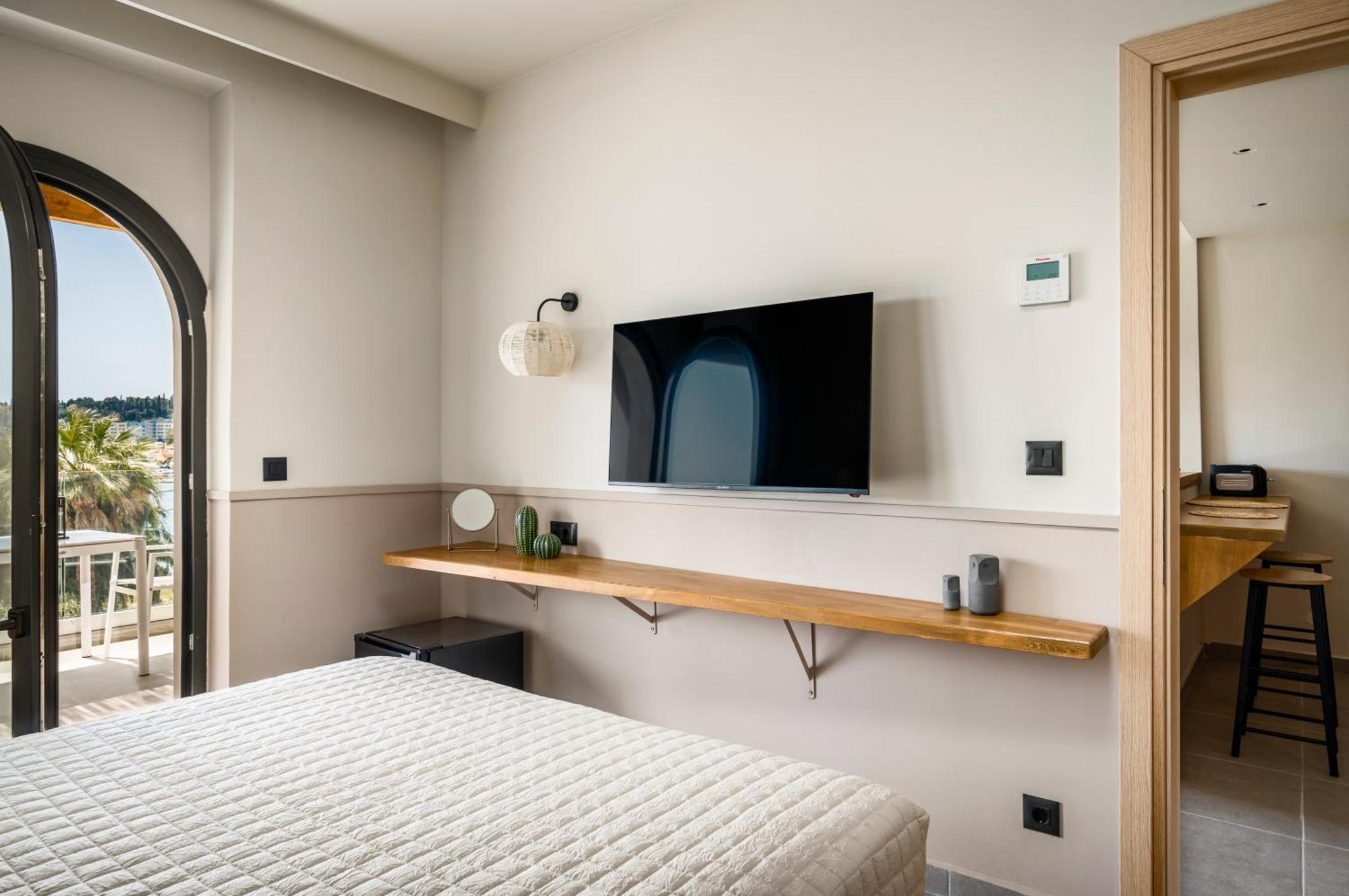 Loadstar Rooms & Suites Kontokali Buitenkant foto
